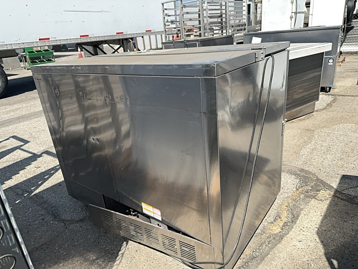 lot#----beverage-air-refrigerator-image-2