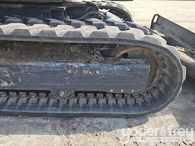 2021-kubota-kx71-3s-image-12