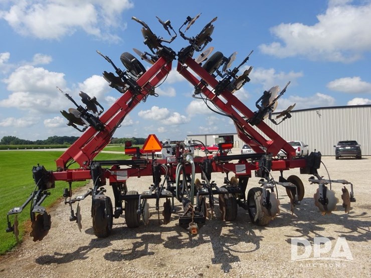 case-ih-5300-image-30