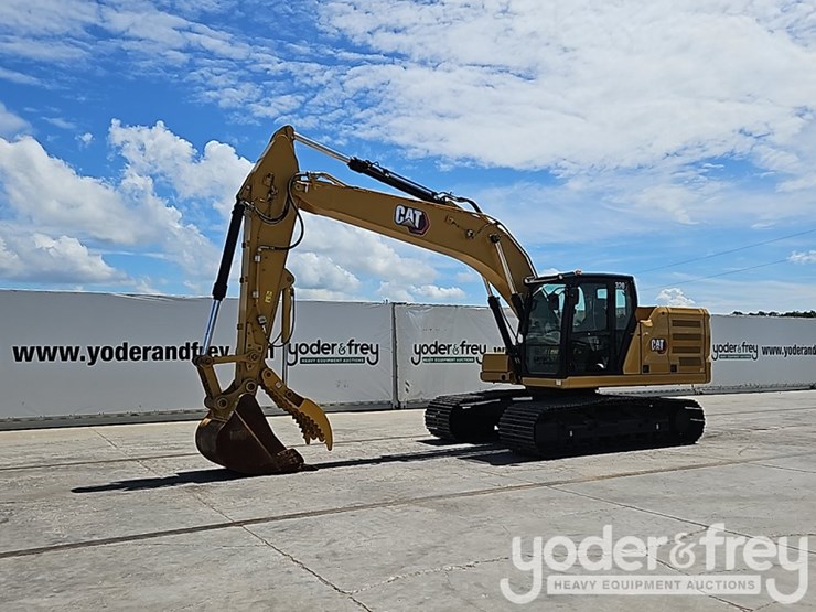 2022-caterpillar-320-image-2