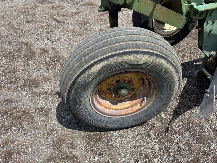 john-deere-1350-image-6