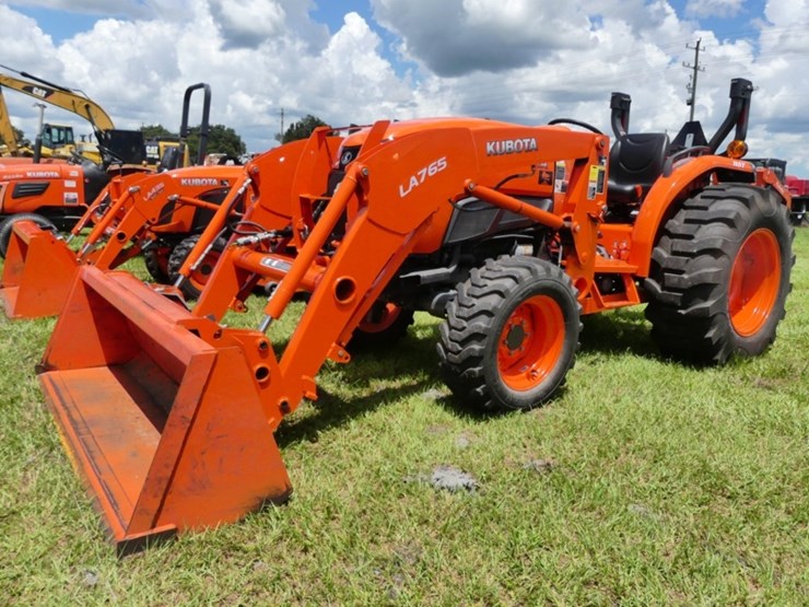 2018-kubota-l4701-image-1