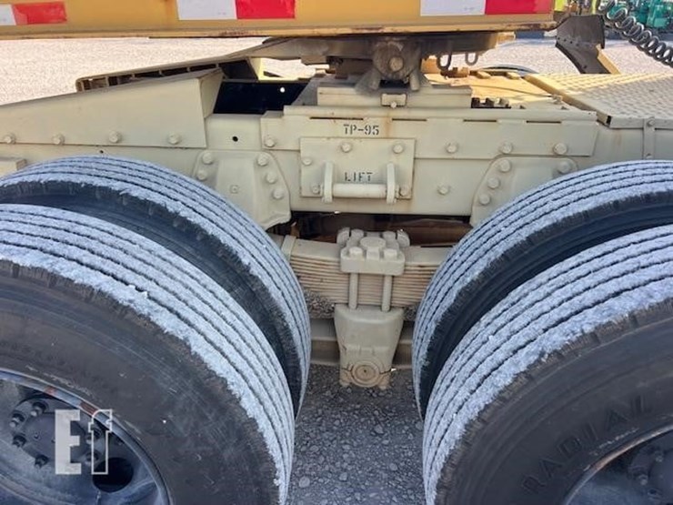 1983-am-general-m915a1-image-30