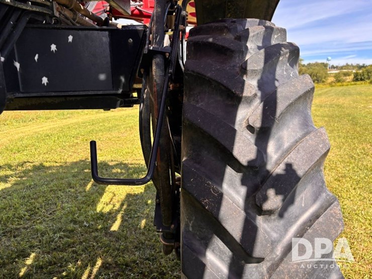 2019-case-ih-patriot-4440-image-47