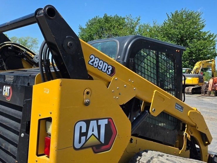 2021-caterpillar-289d3-image-16
