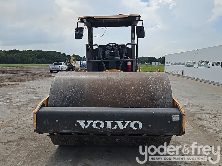 2016-volvo-sd115b-image-13