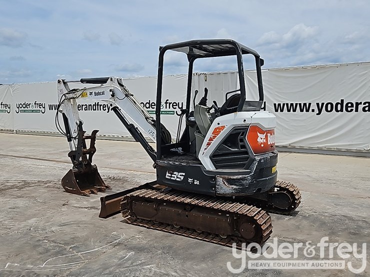 2019-bobcat-e35-image-4