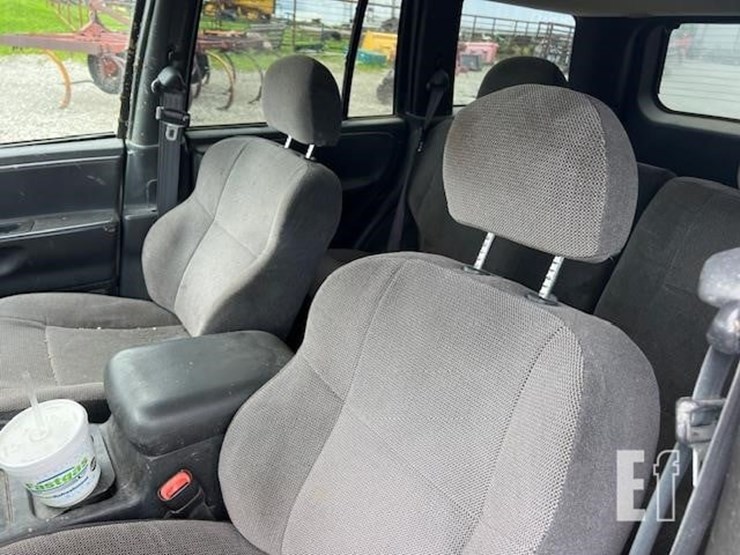 2001-jeep-grand-cherokee-laredo-image-38