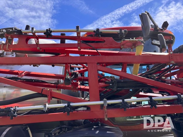 2019-case-ih-patriot-4440-image-97
