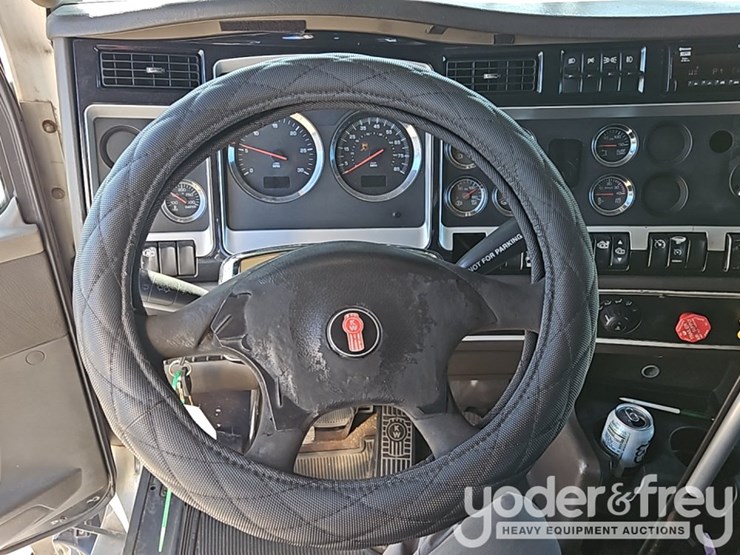 2007-kenworth-t600-image-60