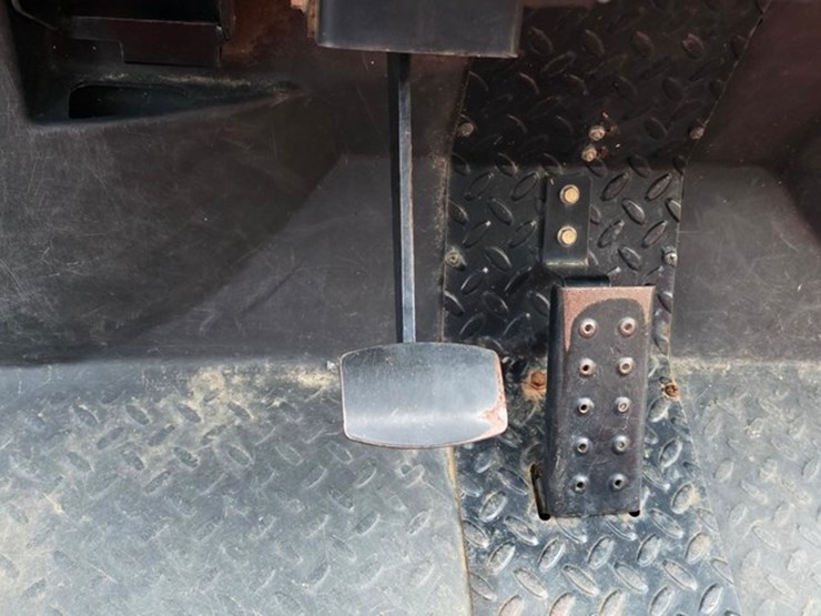 cushman-turf-truckster-image-26