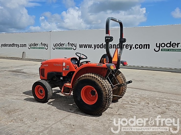 2020-kubota-l2501d-image-3