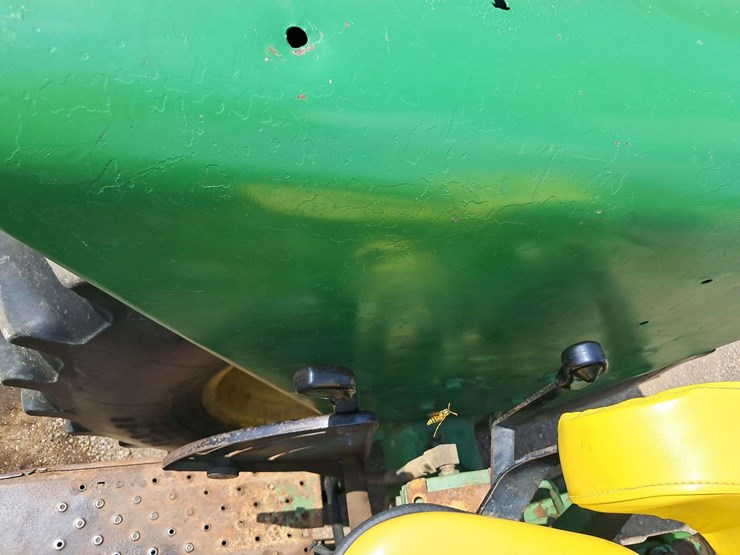 1979-john-deere-2440-image-16