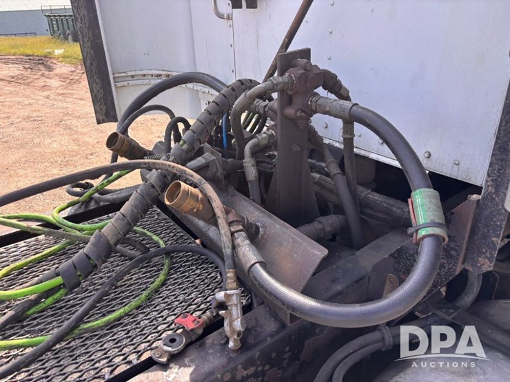 2003-kenworth-t800-image-44
