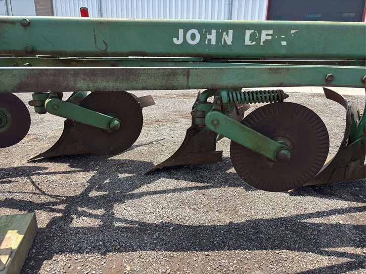 john-deere-1350-image-11