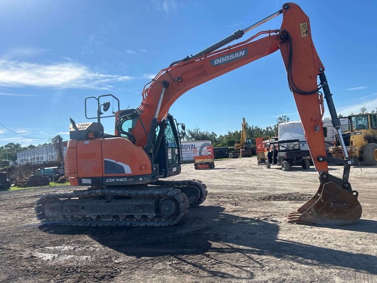 2024-doosan-dx140-lcr-image-61