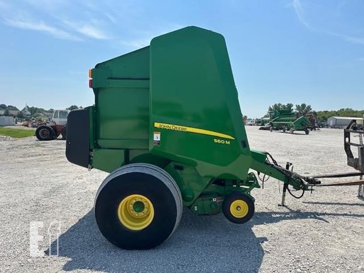 2019-john-deere-560m-image-6