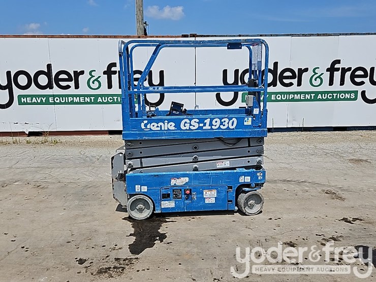 2016-genie-gs1930-image-2