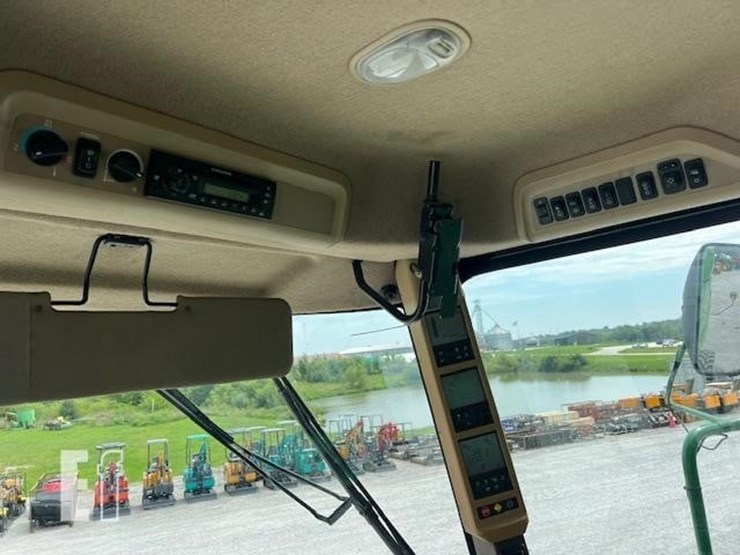 2011-john-deere-9770-sts-image-57