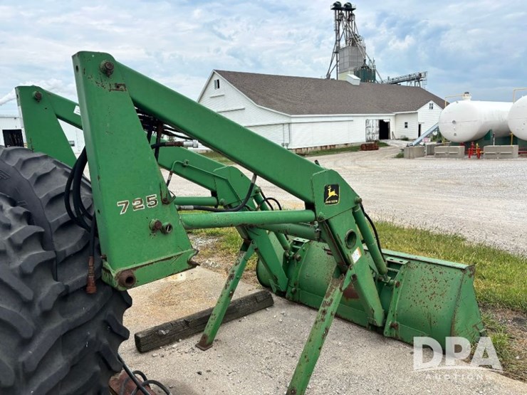 john-deere-725-image-6