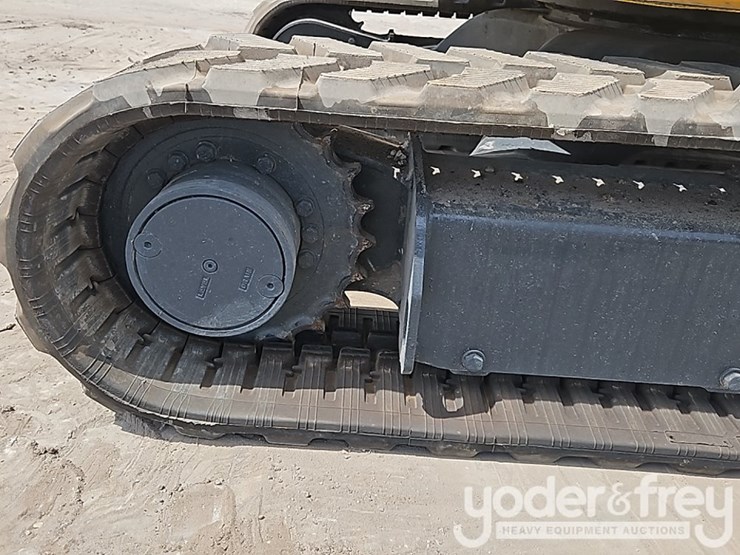 2023-deere-35g-image-9