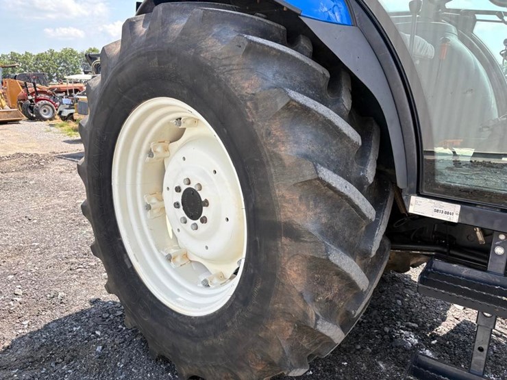 2006-new-holland-td95d-image-16