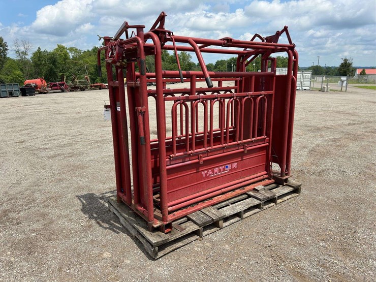 squeeze-chute-image-1