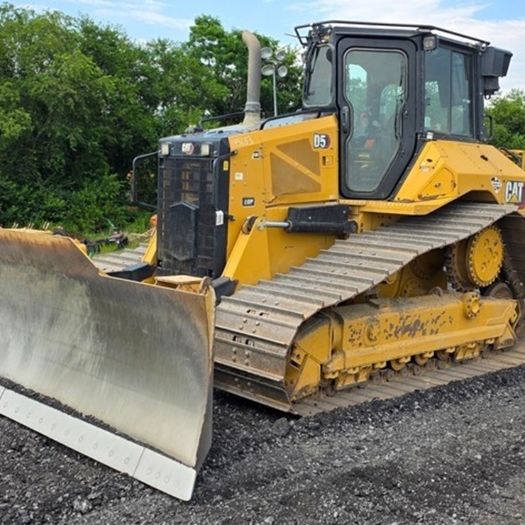 2021 CATERPILLAR D5 LGP