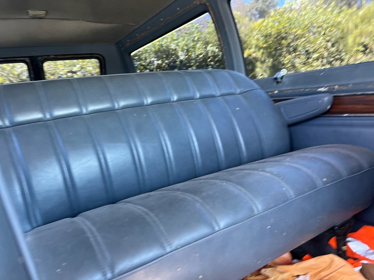 1990-dodge-ram-van-image-10