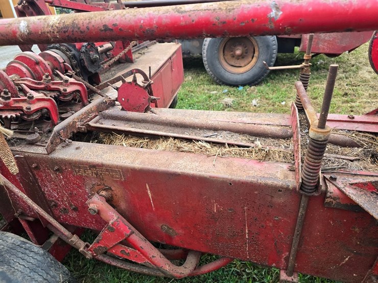 massey-ferguson-10-image-6