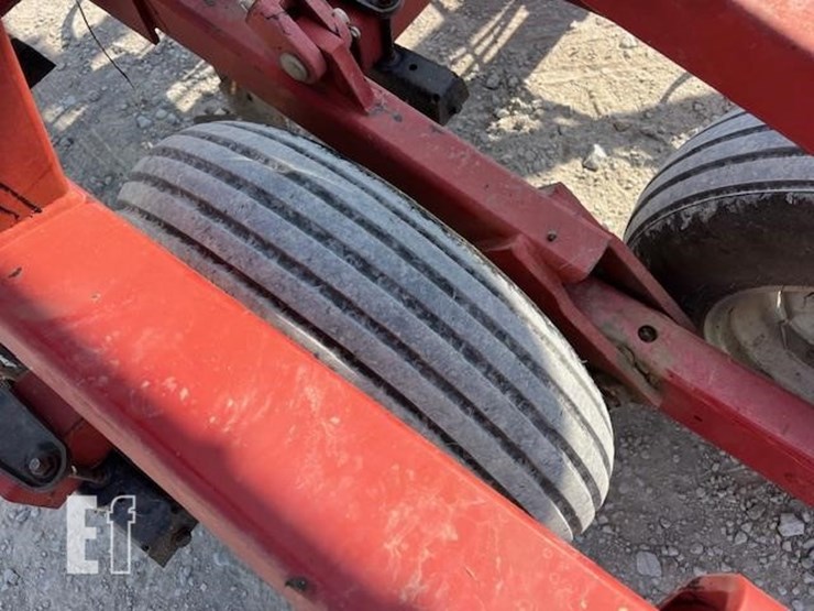 case-ih-4300-image-8