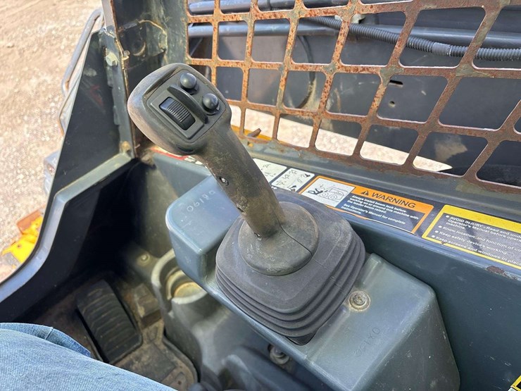 deere-331g-image-19