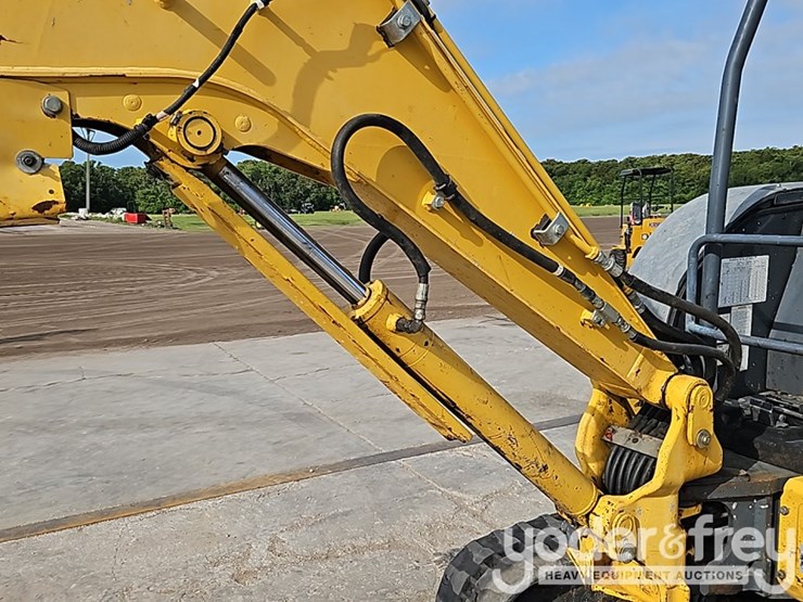 2021-kobelco-sk30sr-image-20