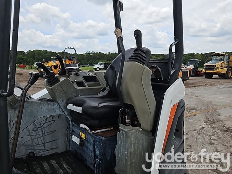 2018-bobcat-e35-image-31