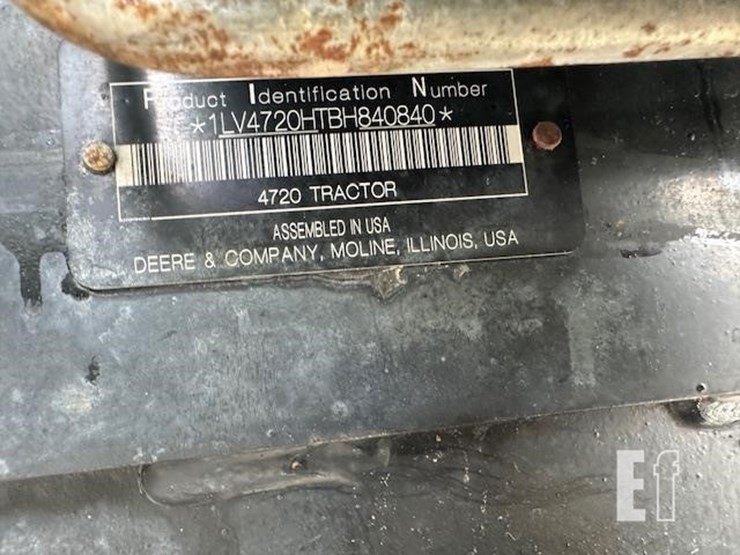 2011-john-deere-4720-image-38