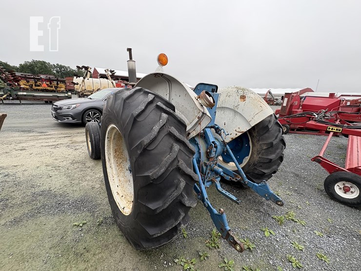 ford-4000-image-10