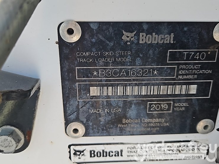 2019-bobcat-t740-image-30
