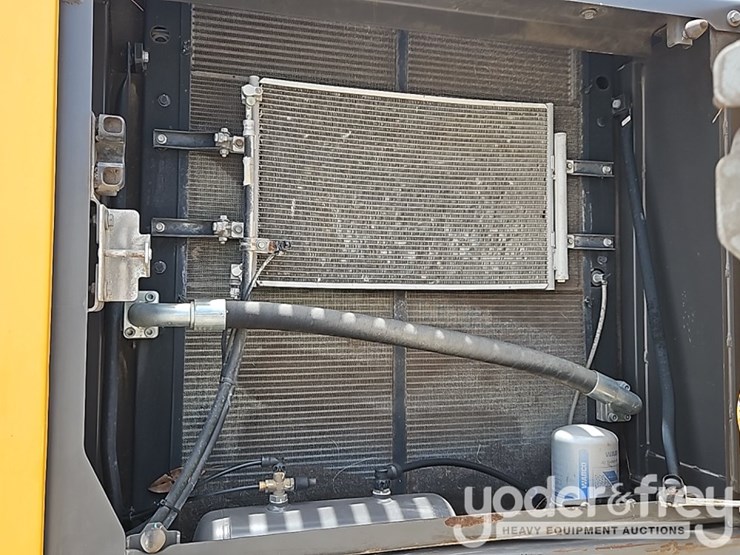 2021-volvo-ec250el-image-32