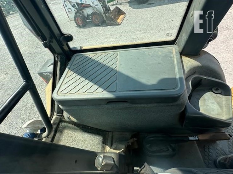 ford-6640-image-35