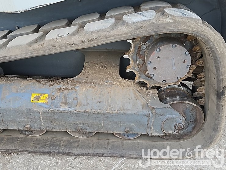 2021-takeuchi-tl8r2-image-18