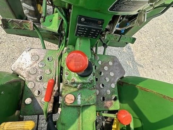 john-deere-750-image-22