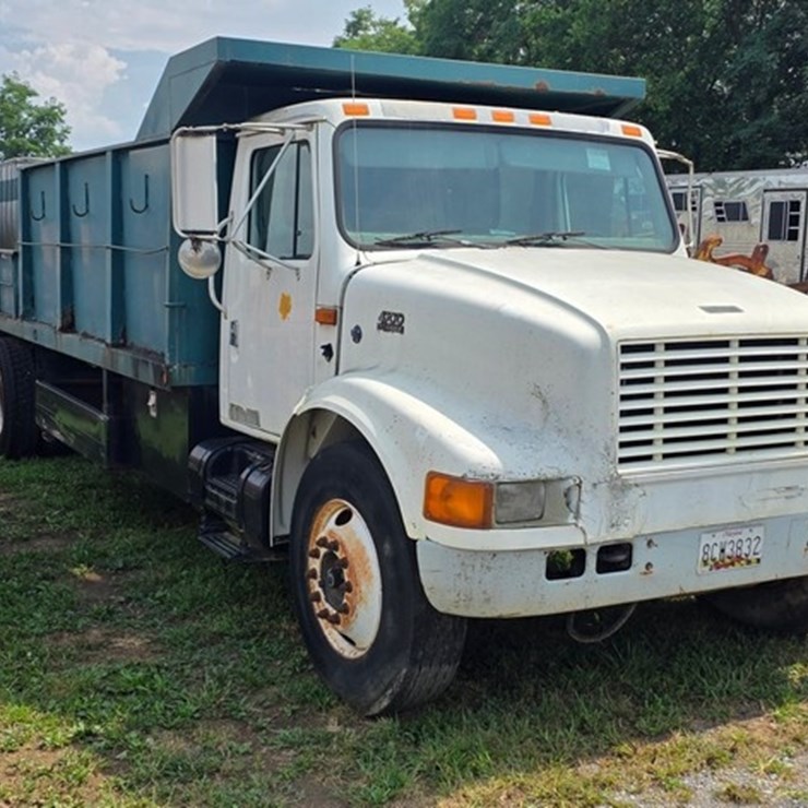 2000 INTERNATIONAL 4700