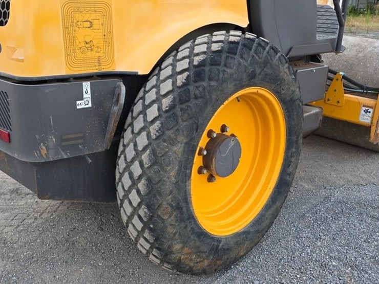 2016-volvo-sd45-image-21