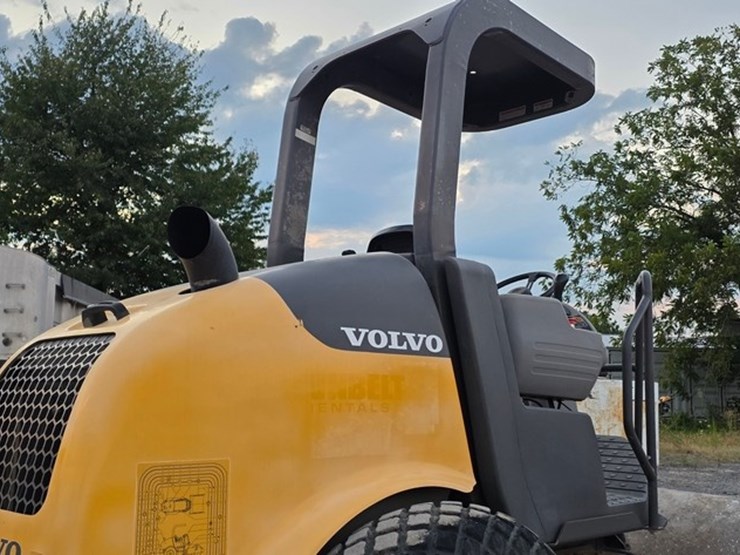 2016-volvo-sd45-image-22