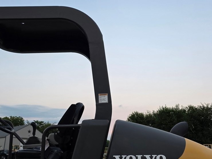 2016-volvo-sd45-image-16