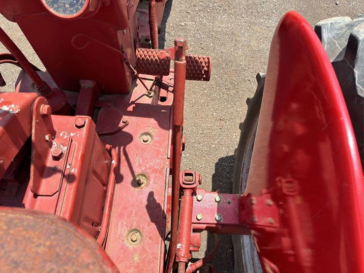 mccormick-farm-all-450-2wd-tractor-image-33
