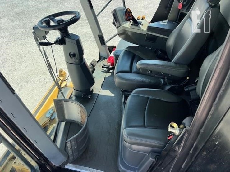 2015-claas-lexion-740-image-61