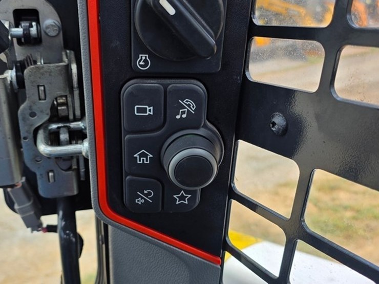 2023-bobcat-t66-image-52