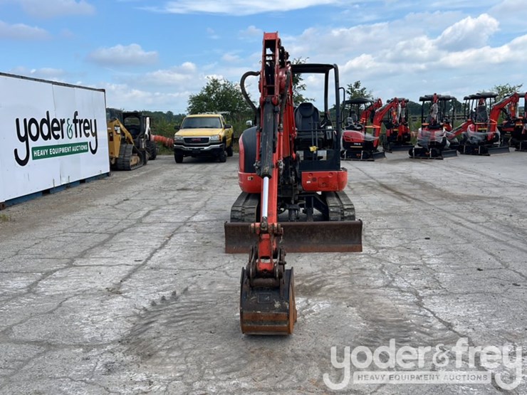 2019-kubota-kx040-4-image-8
