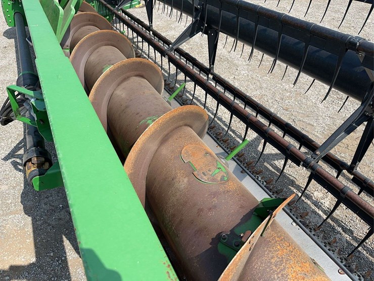 2013-john-deere-635f-image-22